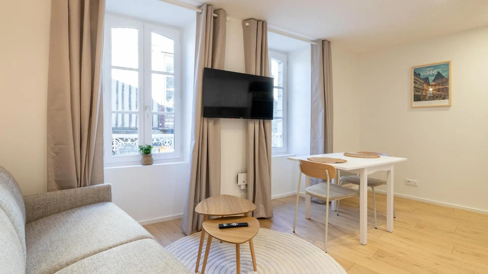 Ile Aux Moines - T2 - Centre Ville - Wifi Vannes 0*,